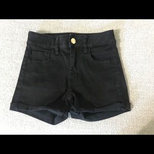 Super super stretch jean short. High rise shortie.